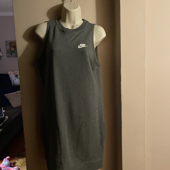 NWOT, Women’s Nike dress - Picture 2 of 3